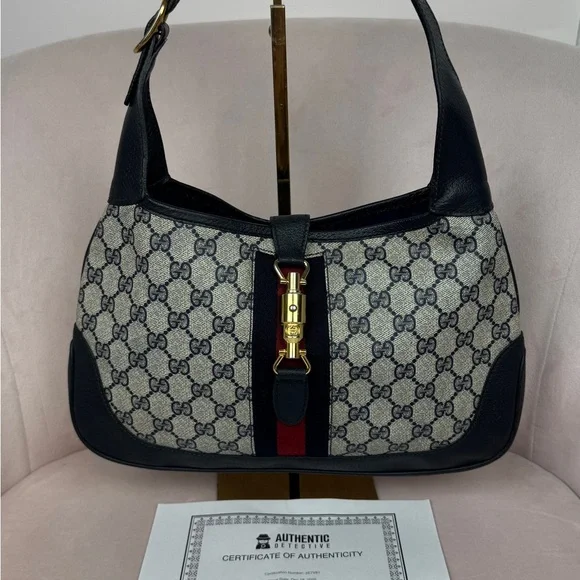 Gucci Jackie Vintage Black and Red Shoulder Bag - Picture 2 of 16